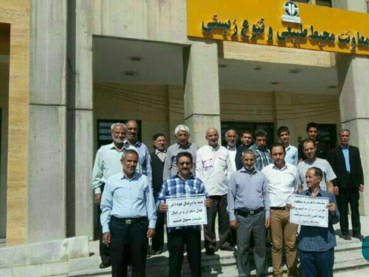 تجمع اعتراضي اهالی روستای گوله-گوله شهرستان تیکان تپه (تکاب) 