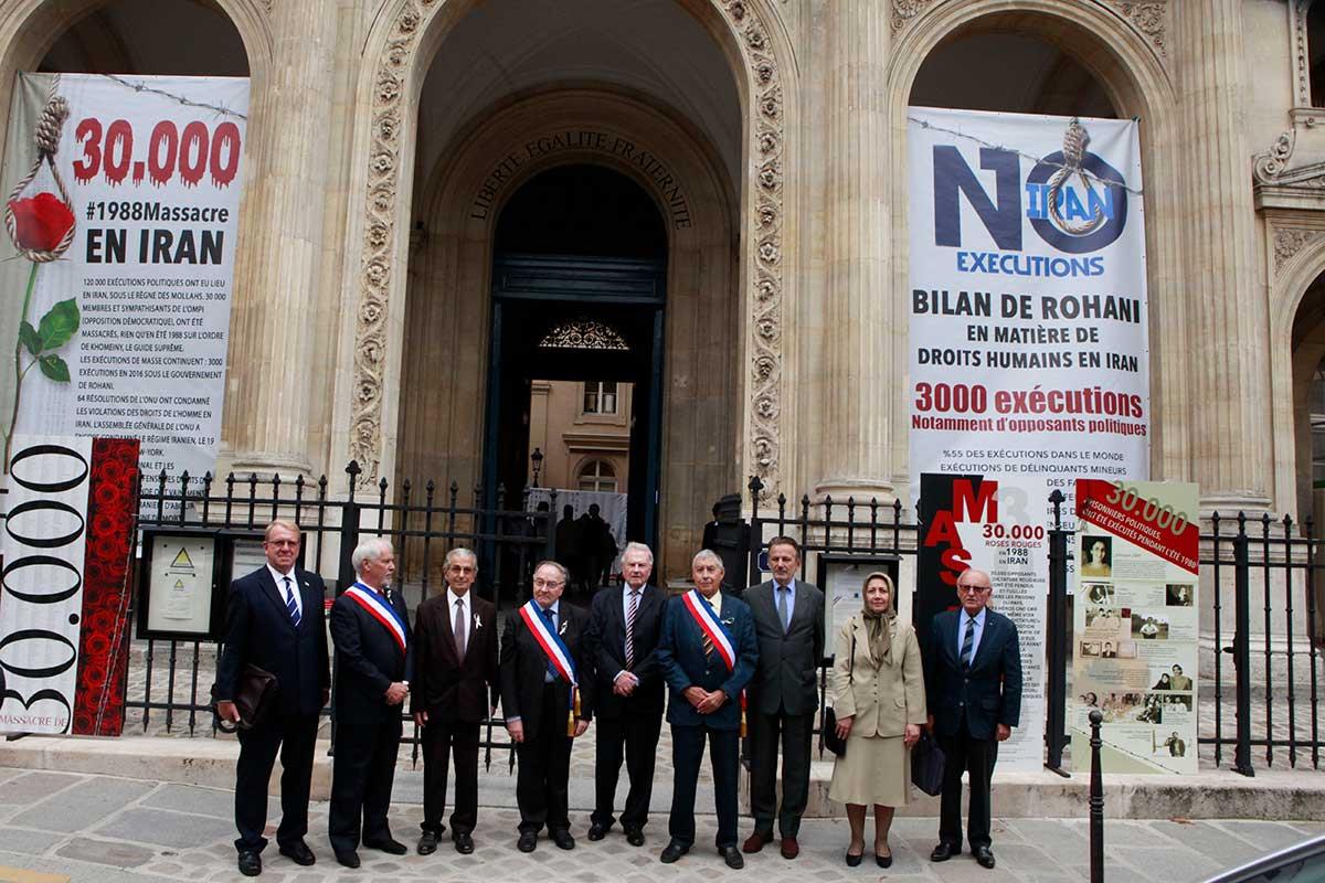 جنبش دادخواهي، شرکت کنندگان در نمایشگاه قتل‌عام ۶۷ در شهرداری منطقه یک پاریس