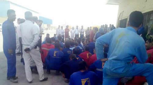 تجمع اعتراضی کارگران کشتی سازی بحر گستر در بندرعباس تجمع اعتراضی کارگران کشتی سازی بحر گستر در بندرعباس