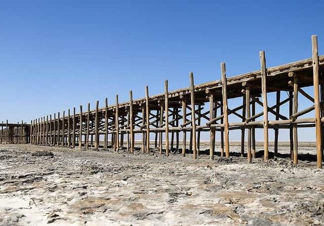 تصویری از خشک شدن دریاچه ارومیه