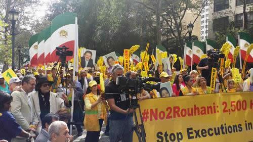  تظاهرات اپوزیسیون ایران علیه حضور روحانی در نیویورک