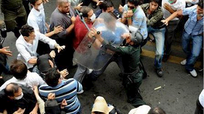 جوانان تهرانی مزدور نیروی انتظامی را گوشمالی دادند - آرشیو