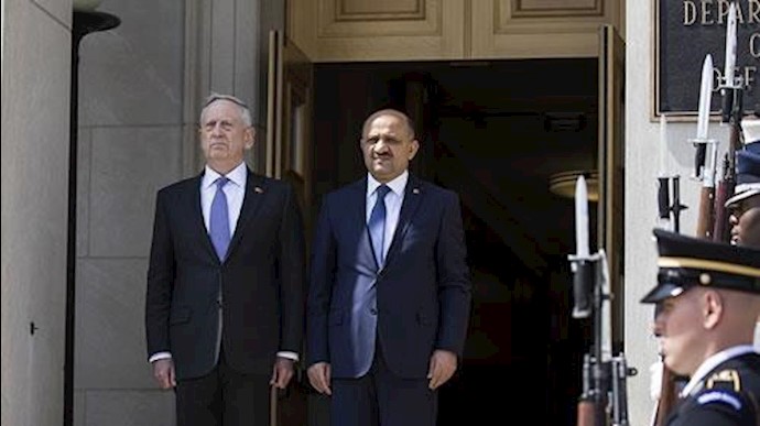 جیمس ماتیس و  فیکری ایشیک وزیردفاع ترکیه 