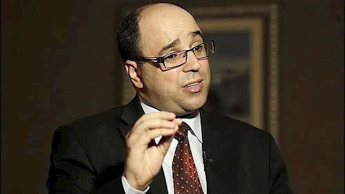 انور مالک نویسنده و روزنامه‌نگار الجزایری