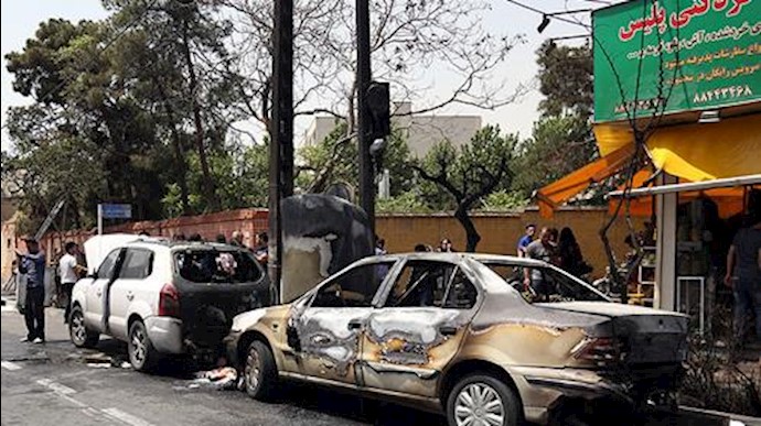آتش سوزی خودروها در خیابان شریعتی تهران