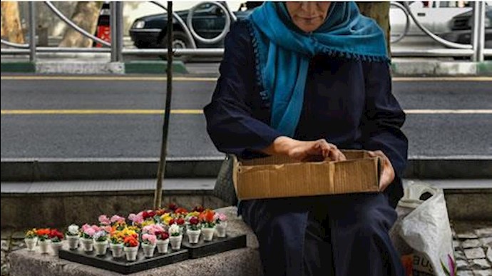 زنان تحصیل کرده دستفروش