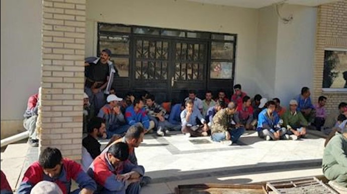 تجمع اعتراضی کارگران کارخانه سیمان مارگون بویراحمد
