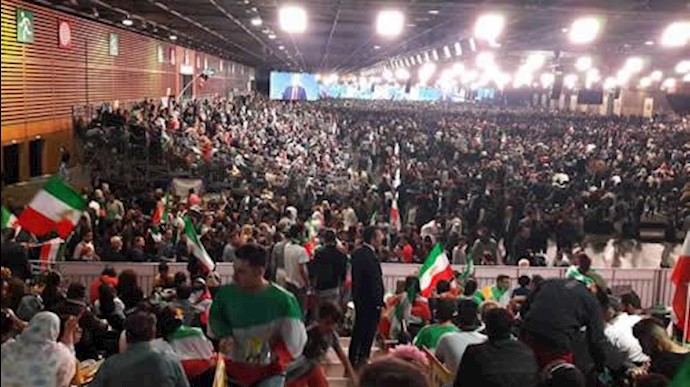 گردهمایی بزرگ ایرانیان در ویلپنت پاریس 10 تیر 96