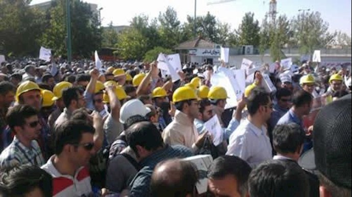 تجمع کارگران برق فشار قوی