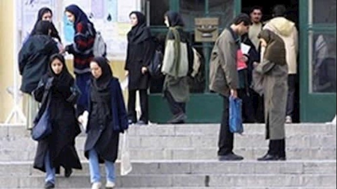 افزایش بیکاران با تحصیلات دانشگاهی در ایران آخوندزده  