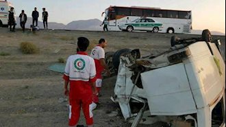 تصادف اتوبوس و مینی‌بوس در محدوده ده نمک آرادان در استان سمنان 
