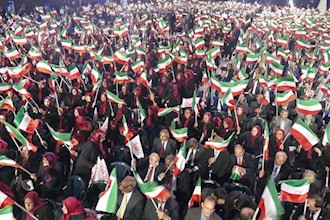 اجتماع بزرگ مجاهدین در شور و نشاط و برافراشتن پرچم سه رنگ ایران زمین