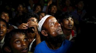 هجوم آوارگان روهینگیا برای دریافت غذا از سازمانهای انسانی 