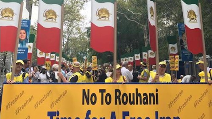 تظاهرات ایرانیان آزاده و اشرف-نشانها علیه حضور آخوند روحانی در نیویورک