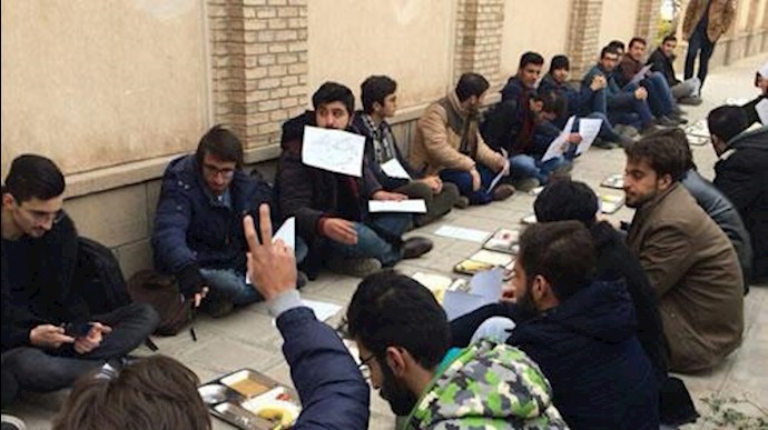 تحصن دانشگاه هنر تبریز در اعتراض به بازداشت دانشجویان