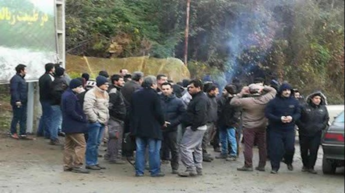 ادامه اعتصاب و تجمعات اعتراضی  کارگران سد شفارود