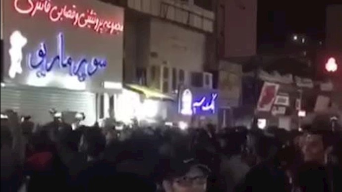 تجمع قیام در آبادان 12 دی