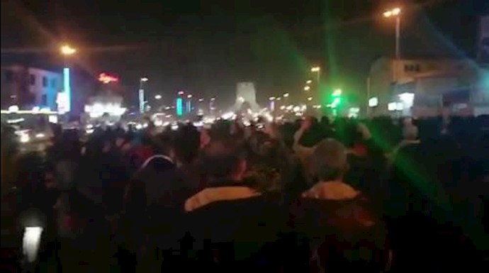 قیام در تهران
