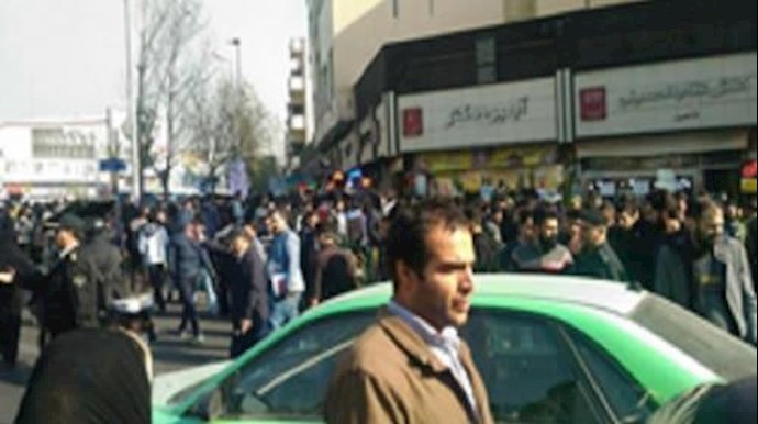 قیام گسترده مردم ایران 