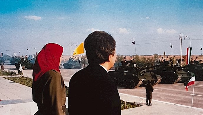 مسعود رجوی و مریم رجوی - رژه بزرگ یگانهای نمونه ارتش آزادیبخش