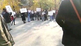 دانشجویان هنر دانشگاه تهران در حمایت از کارگران هفت‌تپه -
