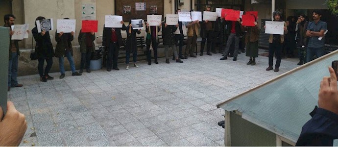 همبستگی دانشجویان دانشگاه علامه با کارگران اعتصابی