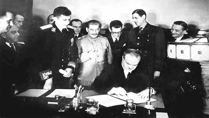 مارشال دوگل رهبر مقاومت فرانسه با شوروی پیمان دوستی امضا کرد