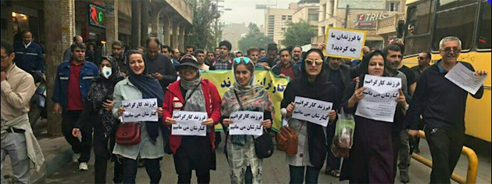 اهواز.شرکت زنان در صف اول تظاهرات کارگران فولاد۱۳آذر ۹۷