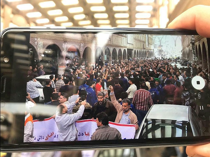 اهواز.تظاهرات کارگران گروه ملی صنعتی فولاد ۱۸آذر ۹۷