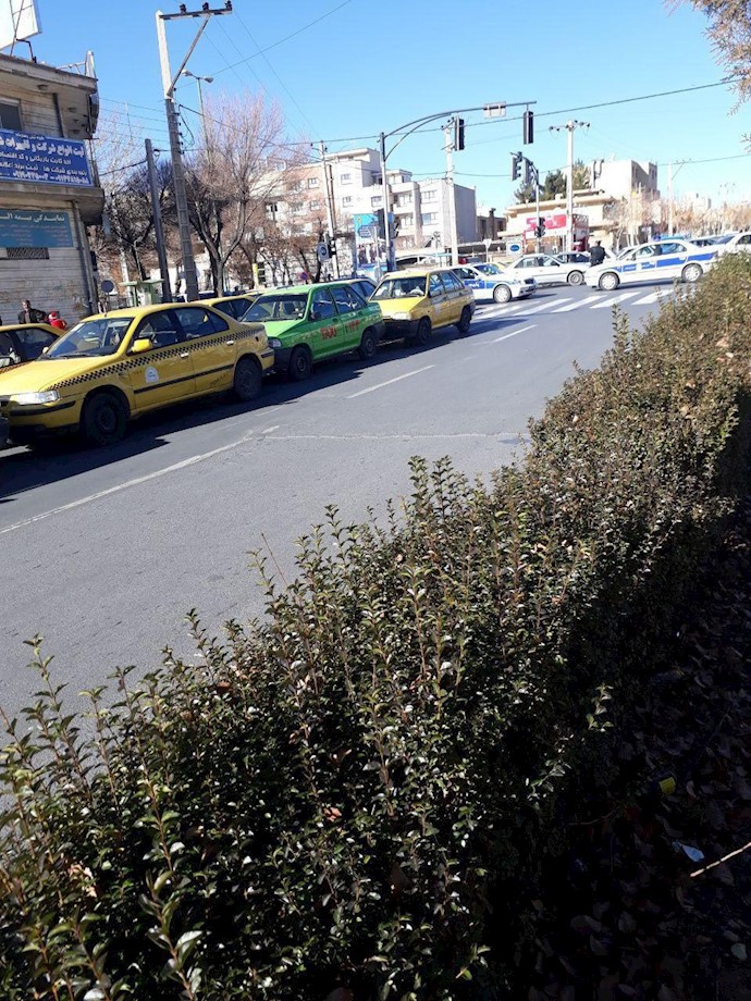 تجمع اعتراضی تاکسی‌داران شهرکرد