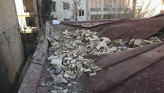 فروریختن سقف مدرسه آزادی واقع در منطقه 14 خیابان پیروزی در تهران