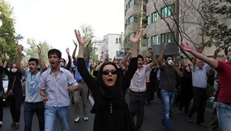 زنان پیشتاز در قیام ایران