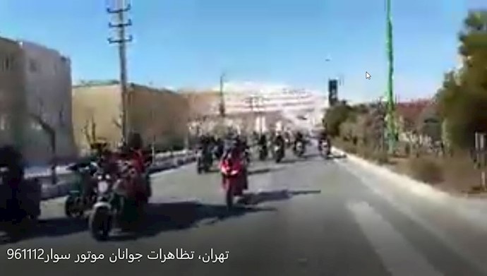 رژه جوانان موتورسوار در تهران 