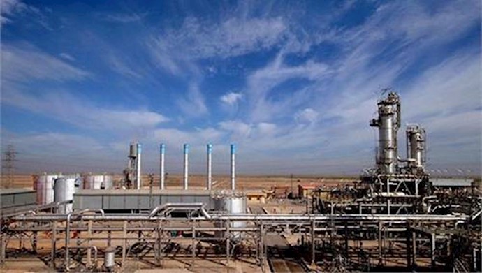 اعتصاب كارگران صنعت نفت و گاز در جنوب ايران