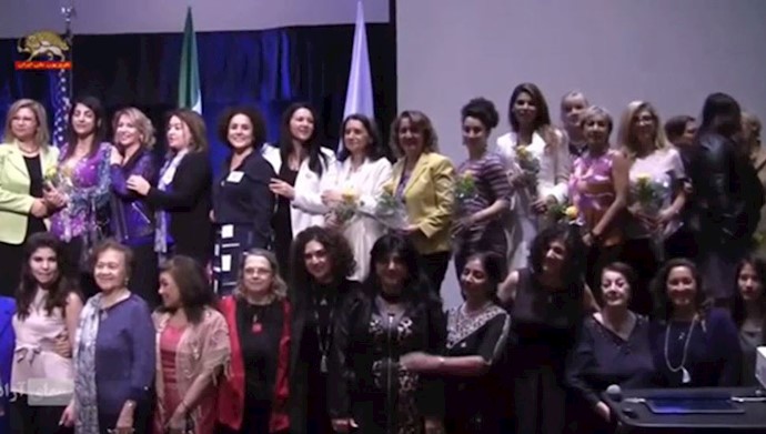 گردهمایی همبستگی با مبارزه زنان ایران در دانشگاه فولرتون کالیفرنیا