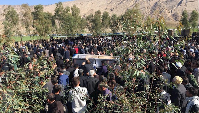 مراسم تشییع جنازه ناصر قبادی در آبدانان