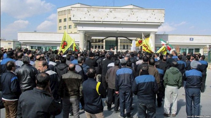 تجمع اعتراضی کارگران شرکت هپکو