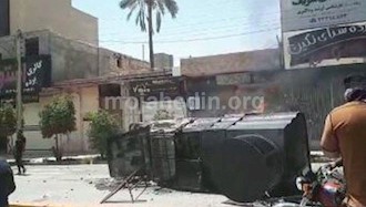 تظاهرات مردم کازرون - مردم در   ایستگاه های اتوبوس  واحد با مزدوران رژيم درگير شدند و خودروهای نیروهای ضد شورش را به آتش کشیدند