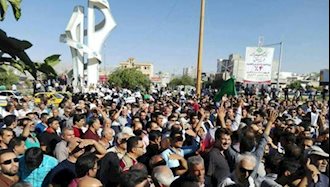تظاهرات مردم کازرون در میدان شهدا - آرشیو