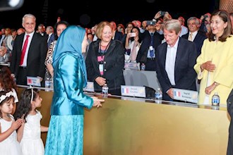 گردهمایی بزرگ مقاومت ایران در ویل‍پنت پاریس
