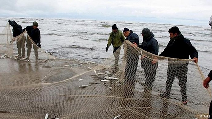 آلودگی دریای خزر و تورهای خالی ماهیگیران