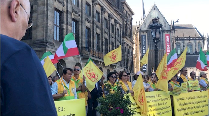 تظاهرات ایرانیان - فراخوان به محاکمه دیپلمات تروریست رژیم ایران - آمستردام هلند