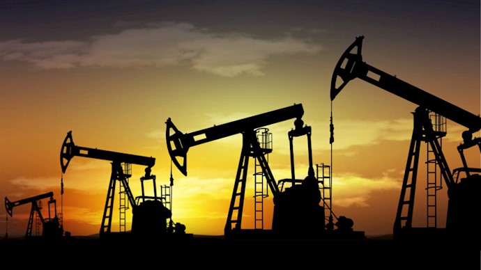 پیش بینی کاهش ۵۰ درصدی فروش نفت ایران تا ماه آبان