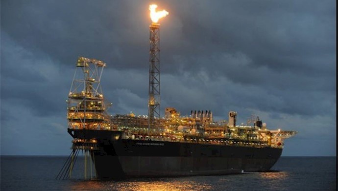 هزینه حمل و بیمه صادرات نفت ایران به چین با تهران است