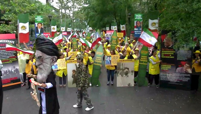 تظاهرات اعتراض ایرانیان علیه حضور روحانی در نیویورک همزمان با جلسه شورای امنیت