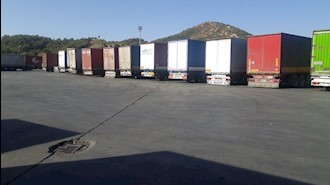 اعتصاب رانندگان کامیون -روستای قولنجی.ارومیه - ا مهر ۹۷