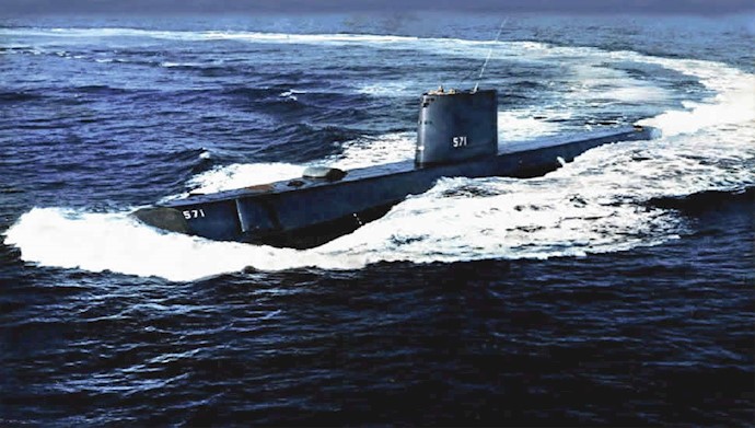 ۲۱ ژانویه ۱۹۵۴ - ۱بهمن: نخستین زیر دریایی اتمی آمریکا