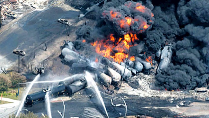 ۲۹بهمن ۱۳۸۲ - ۱۸ فوریه: در حادثه آتش‌سوزی قطار نیشابور ۳۰۰تن از هموطنان جان باختند