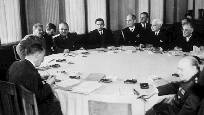 ۴ فوریه ۱۹۴۵ - ۱۵بهمن: کنفرانس یالتا
