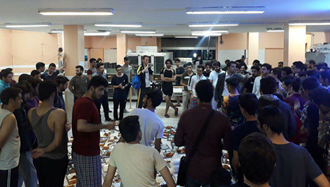 اعتراض شبانه دانشجویان دانشگاه علم و صنعت تهران و مسمومیت غذایی